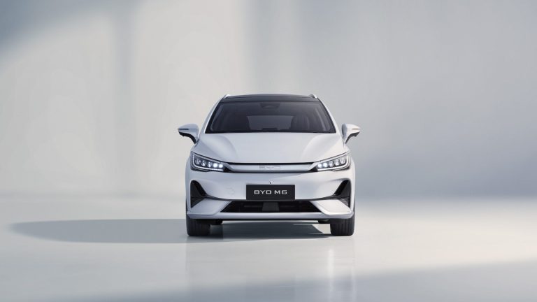 BYD M6 Superior 2026 Slider 2