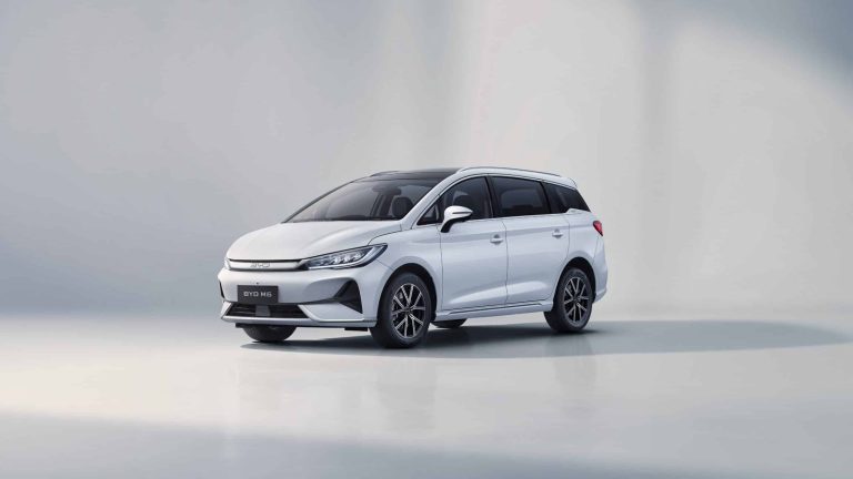 BYD M6 Superior 2026 Slider 3