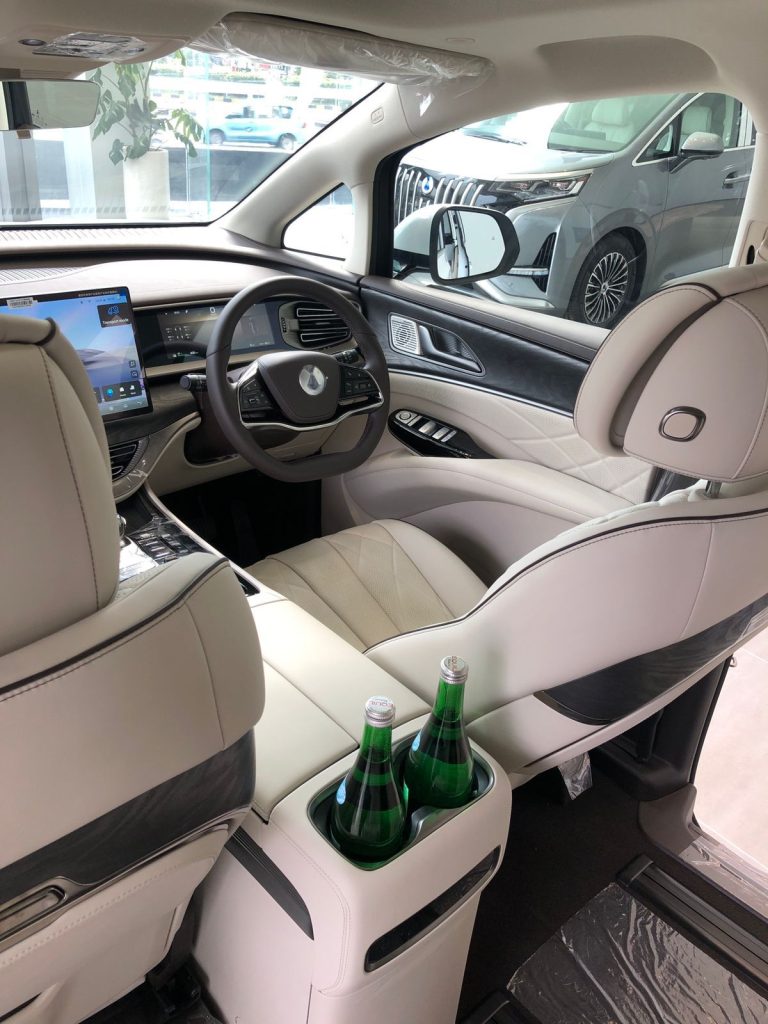 Interior DENZA D9 2026 Indonesia Beige 6