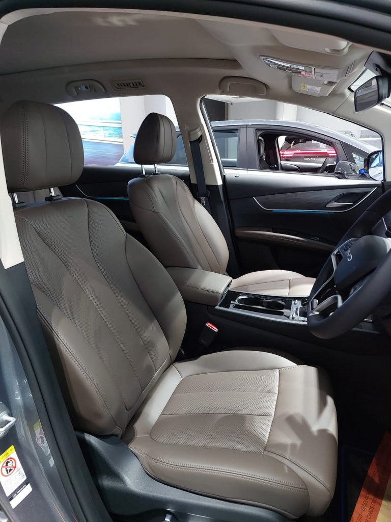 Interior New BYD M6 Superior 2026 Indonesia 7a